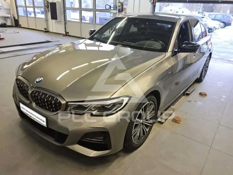 2020 BMW 330