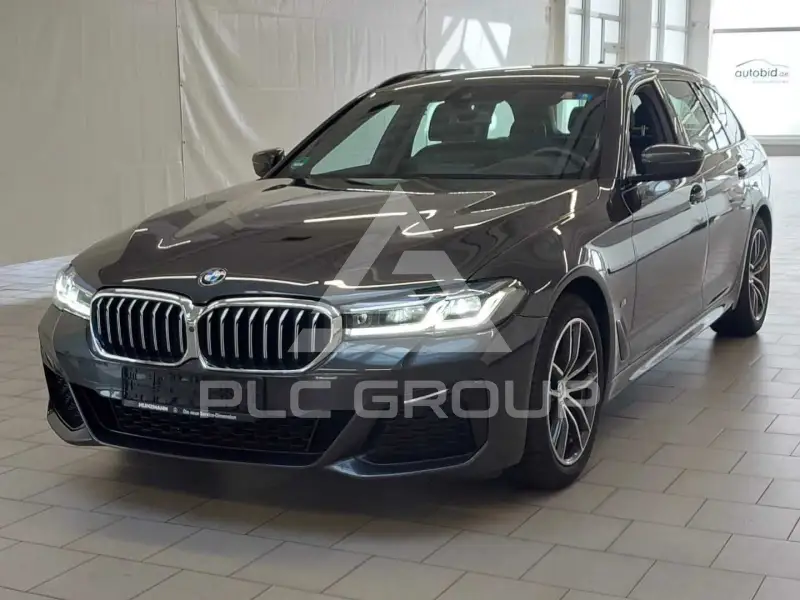 2020 BMW 520