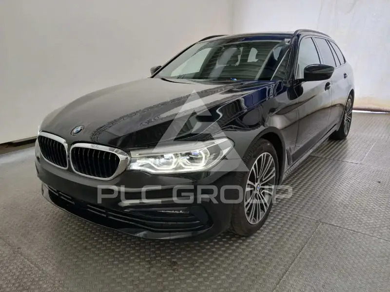 2020 BMW 520
