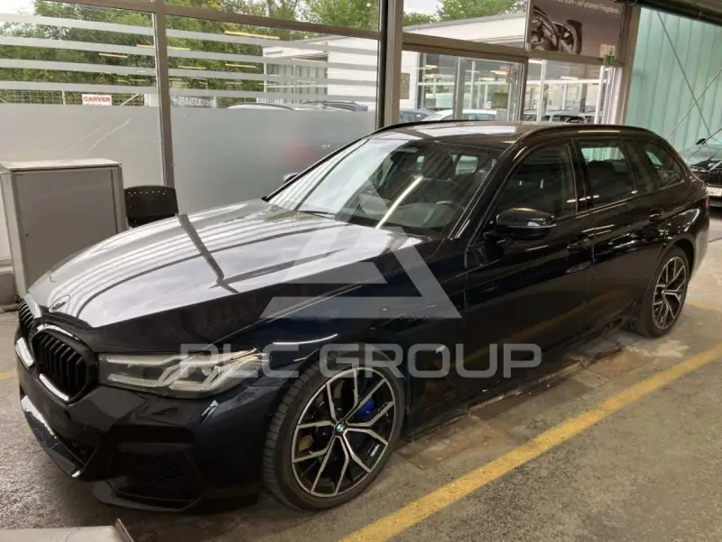 2021 BMW 530