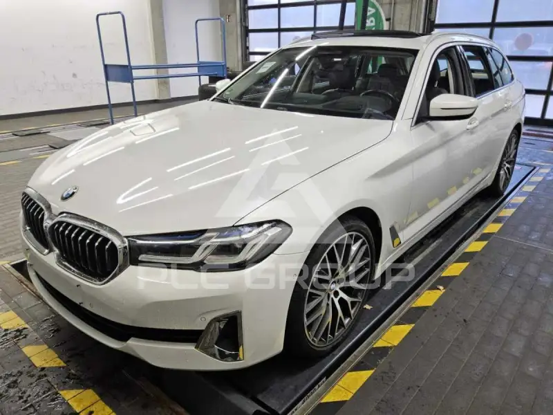 2021 BMW 530