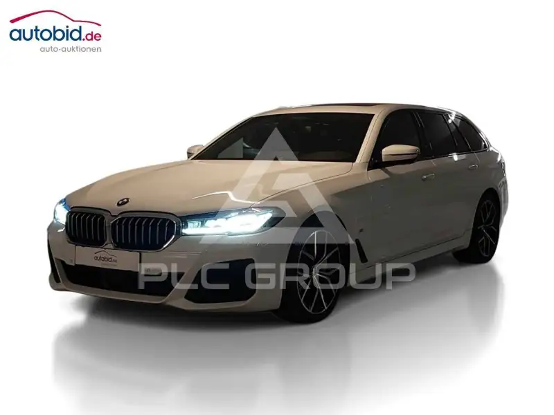 2021 BMW 530