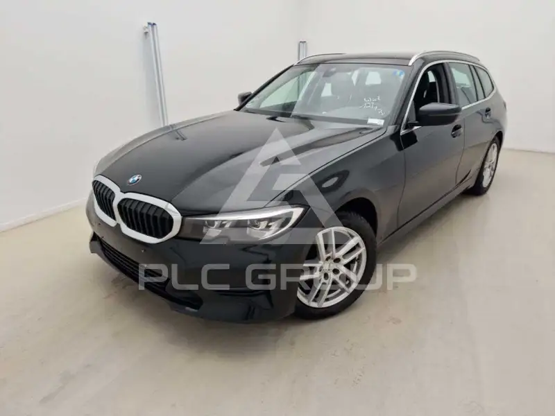 2021 BMW 320