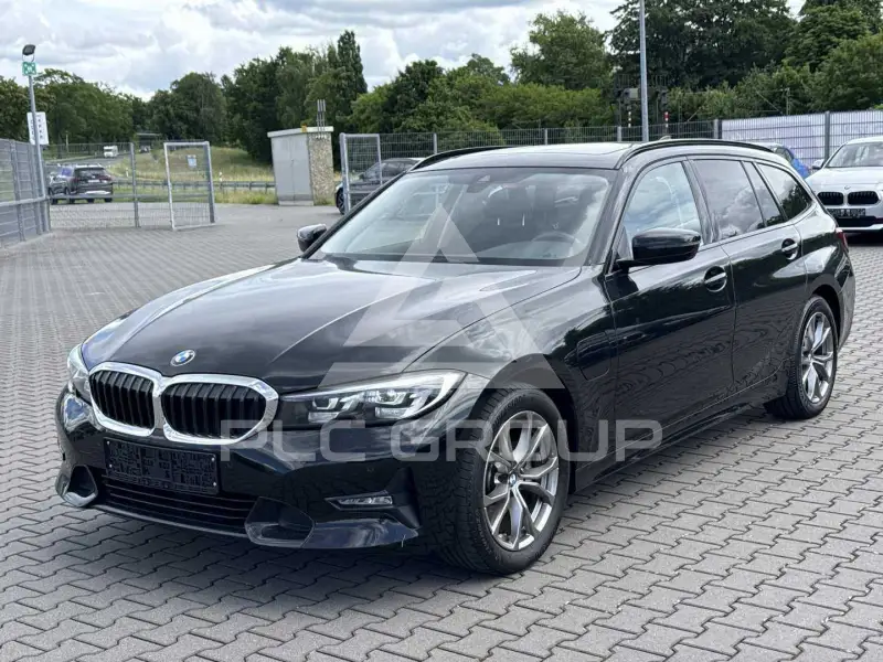 2021 BMW 320