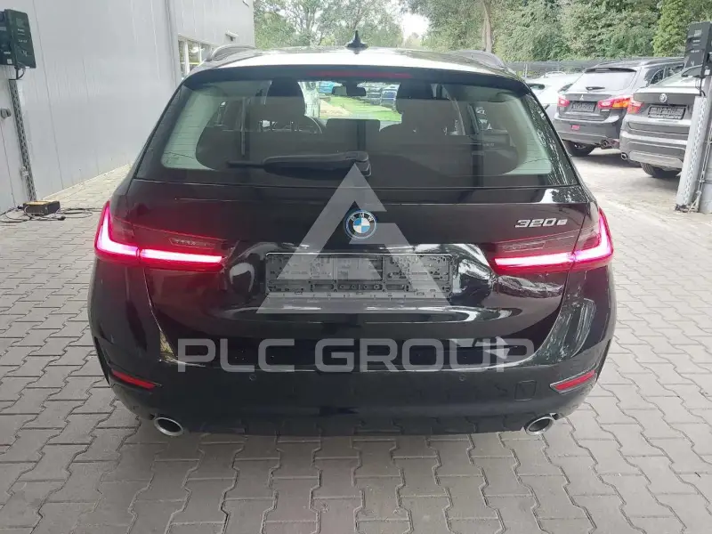2021 BMW 320