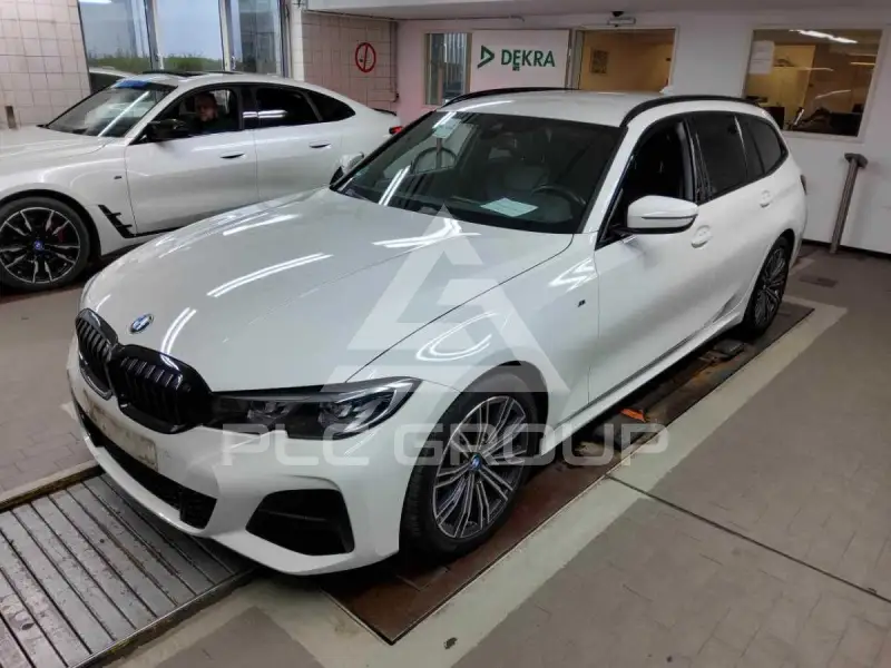 2021 BMW 320