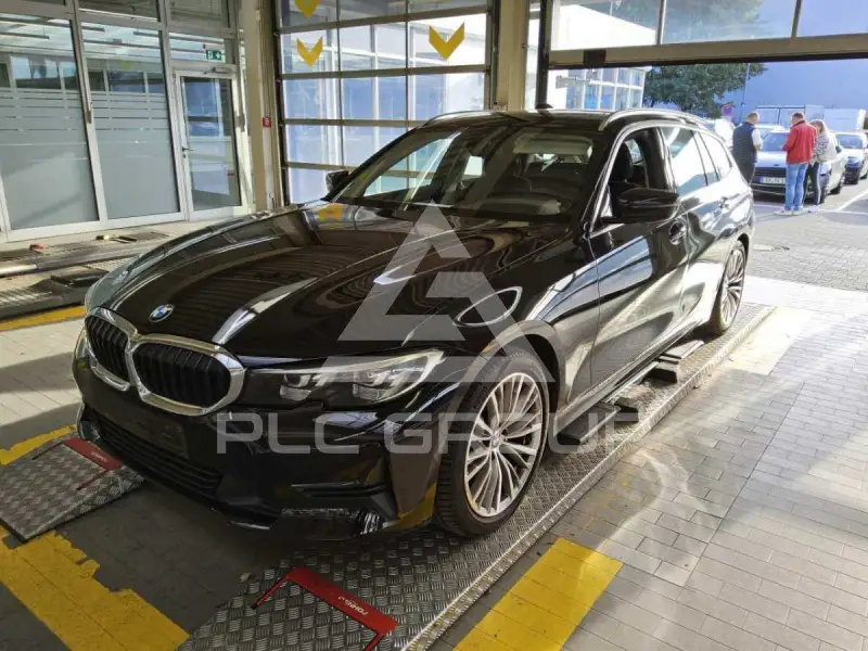 2021 BMW 320