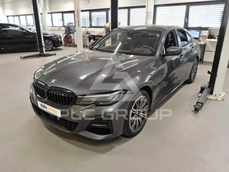 2021 BMW 330