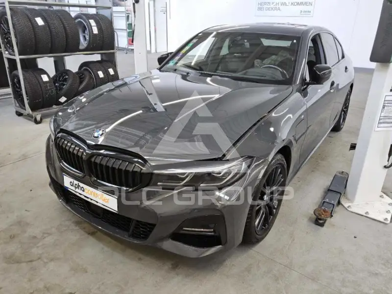 2021 BMW 330