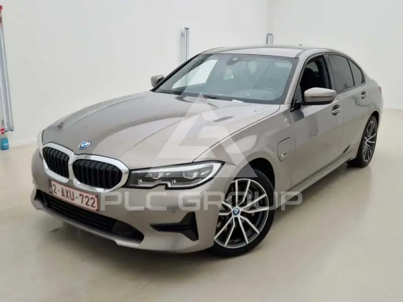 2021 BMW 330