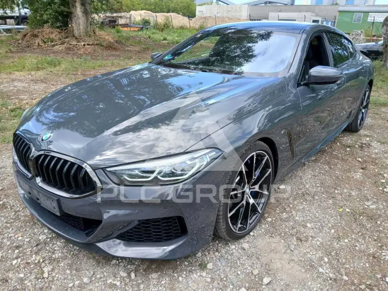 2021 BMW M8