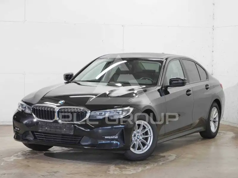 2021 BMW 318