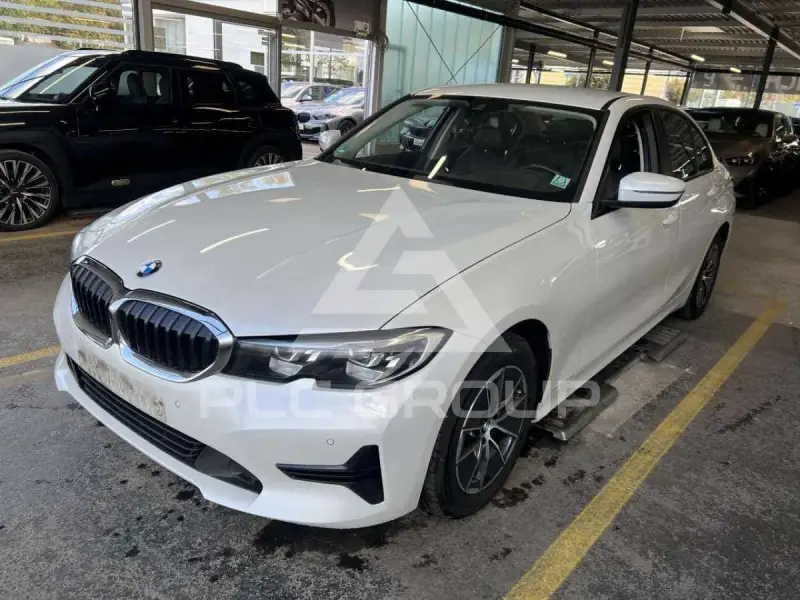 2021 BMW 318