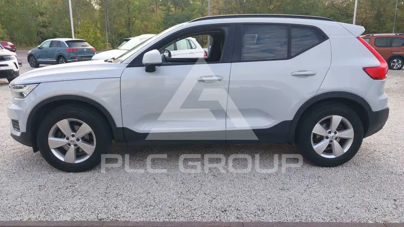 2021 Volvo XC40