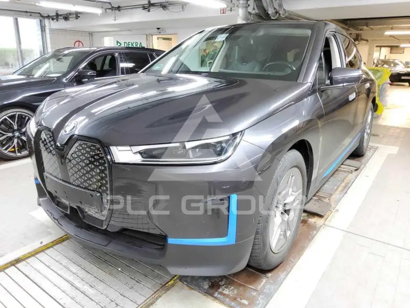 2022 BMW iX