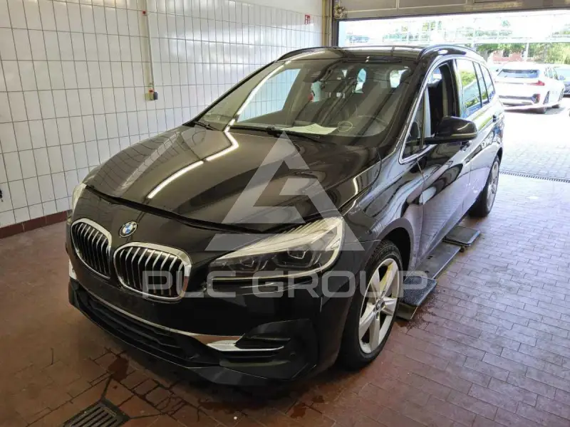 2022 BMW 220