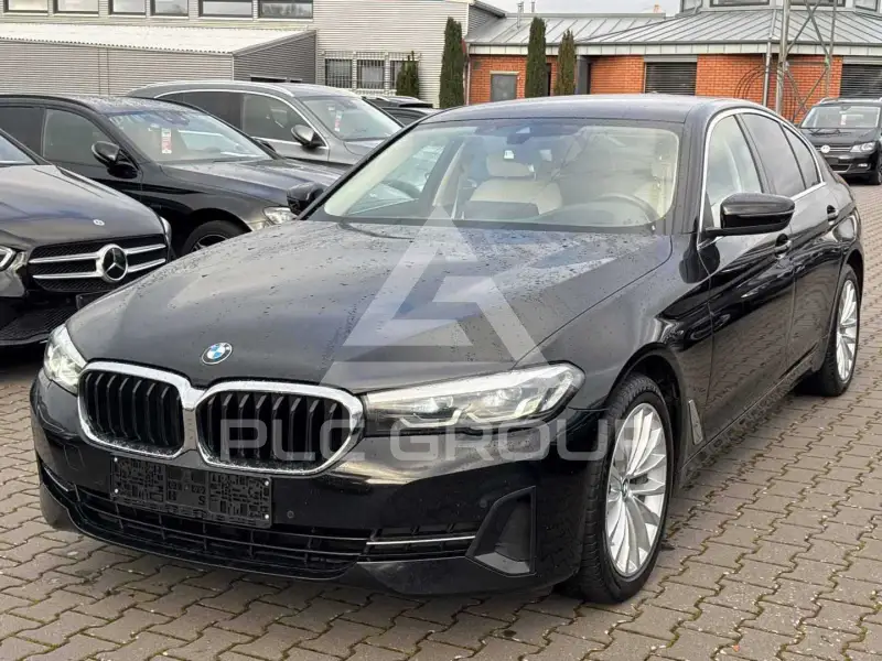 2022 BMW 530