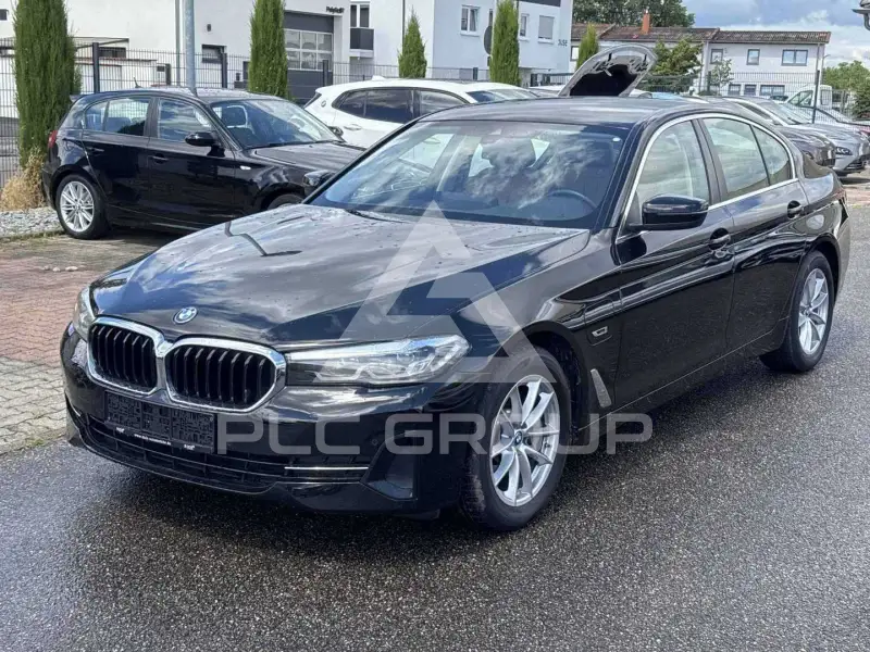 2022 BMW 530