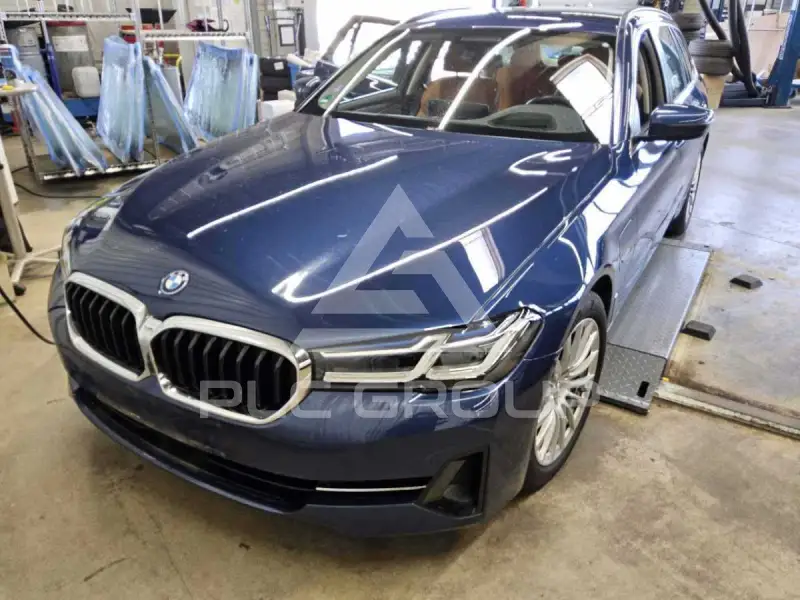 2022 BMW 530