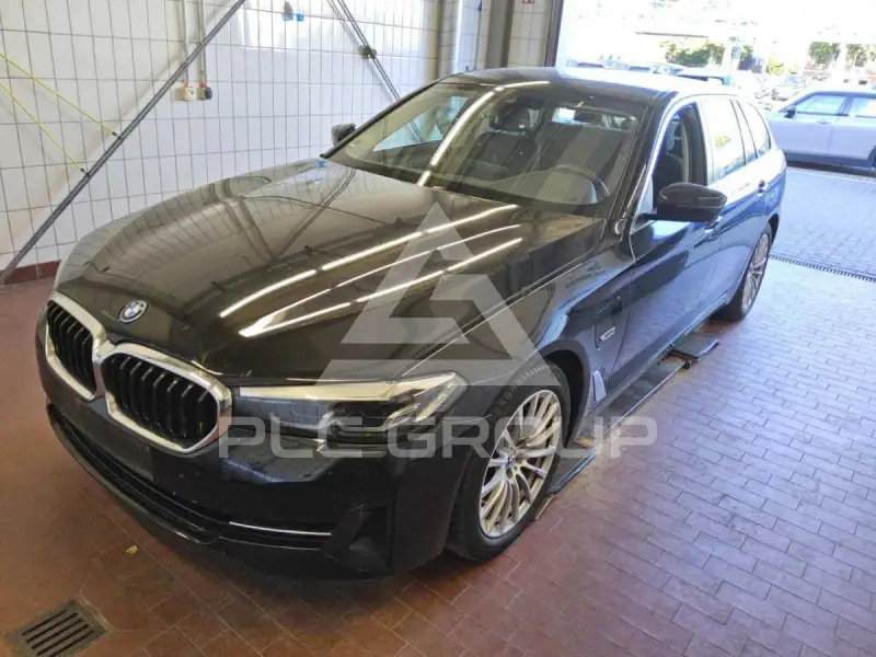 2022 BMW 530