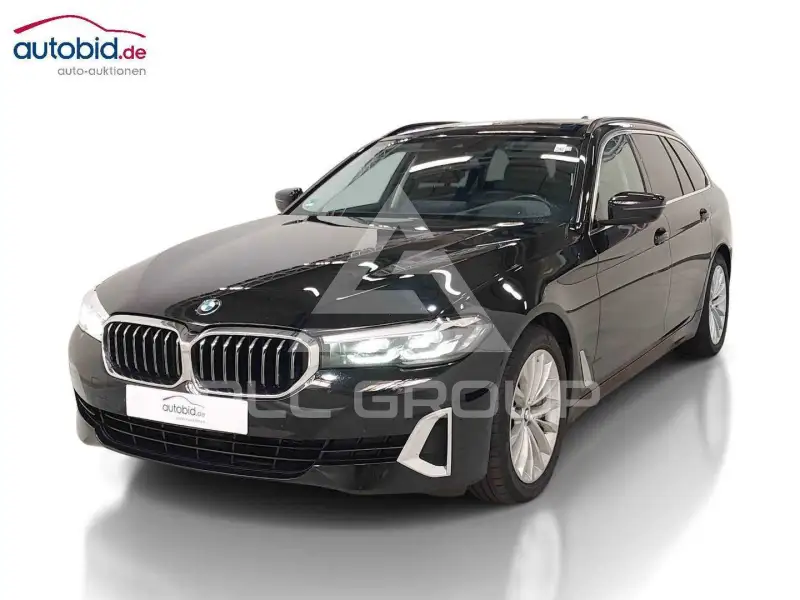 2022 BMW 530