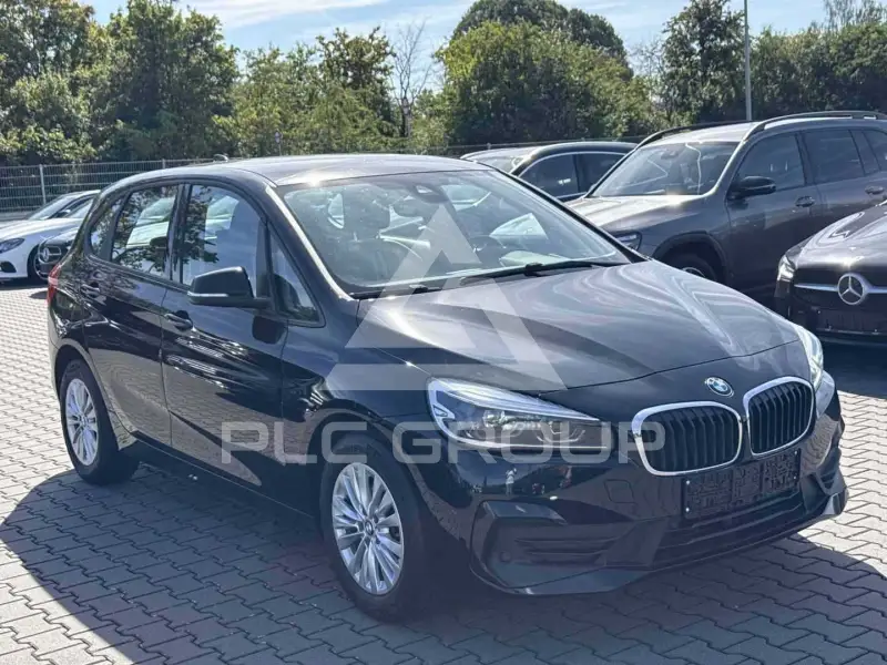 2022 BMW 218
