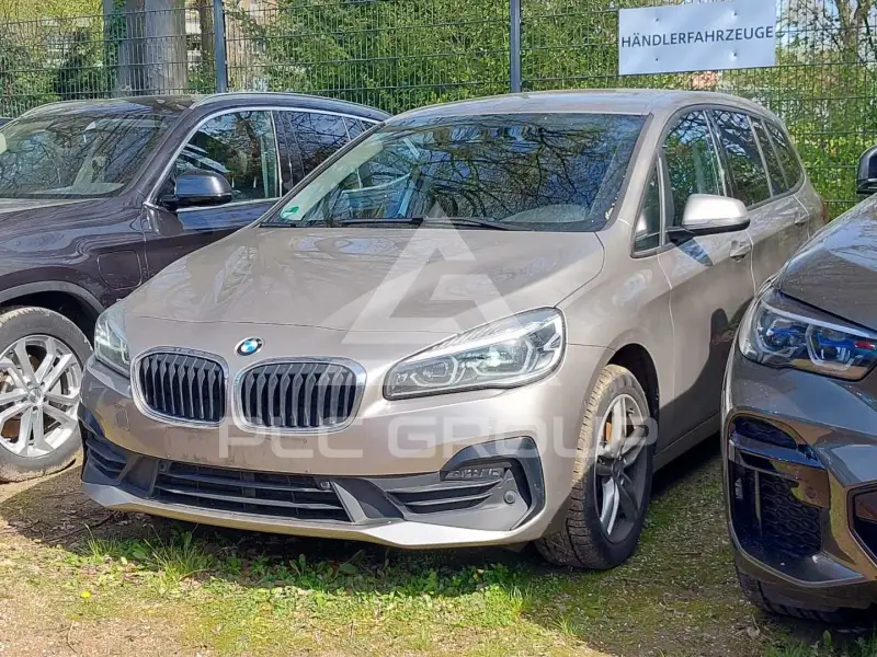 2022 BMW 218