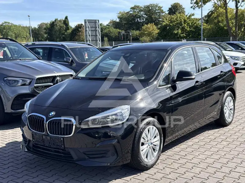 2022 BMW 218
