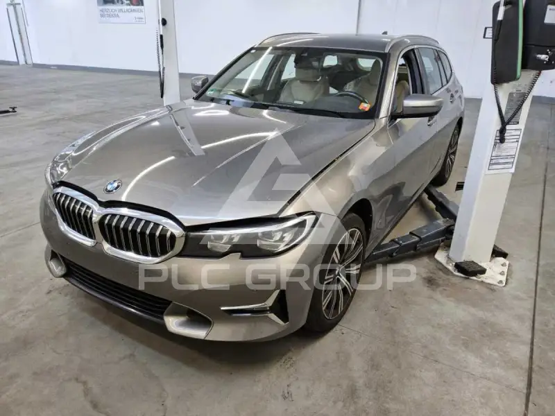 2022 BMW 320