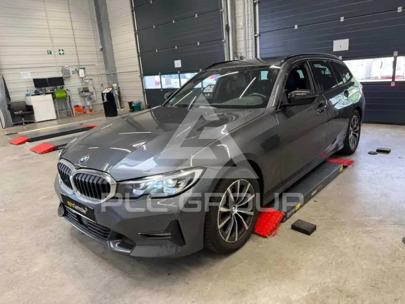 2022 BMW 320