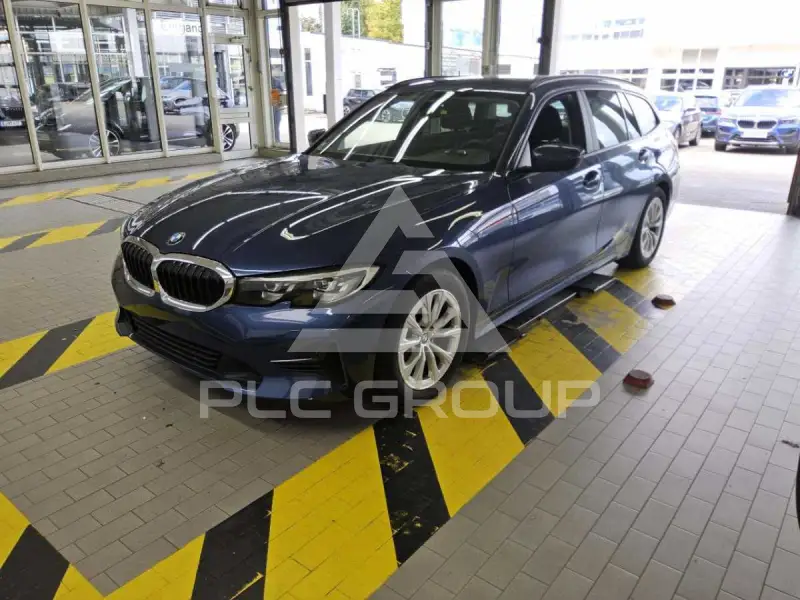 2022 BMW 320