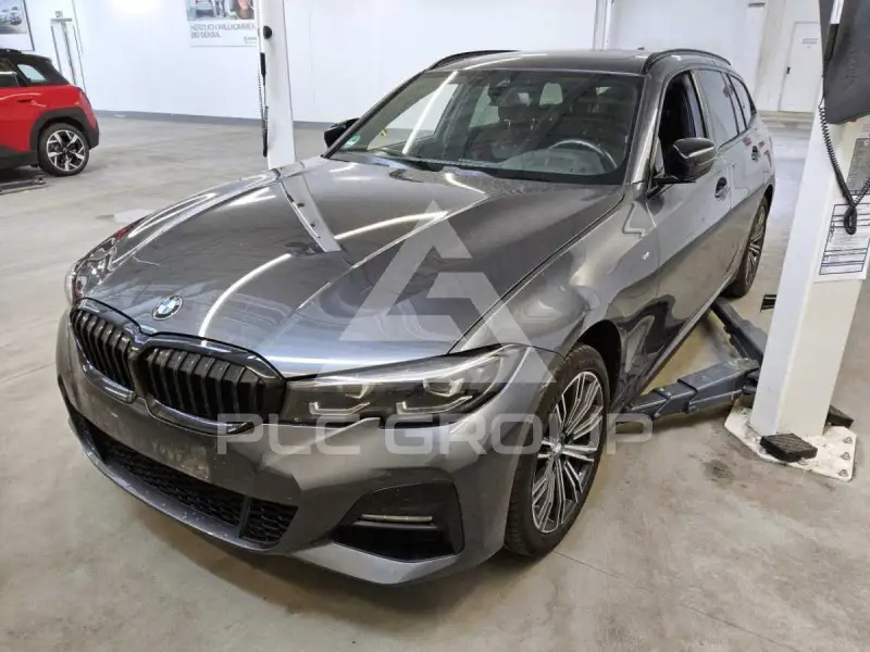 2022 BMW 320