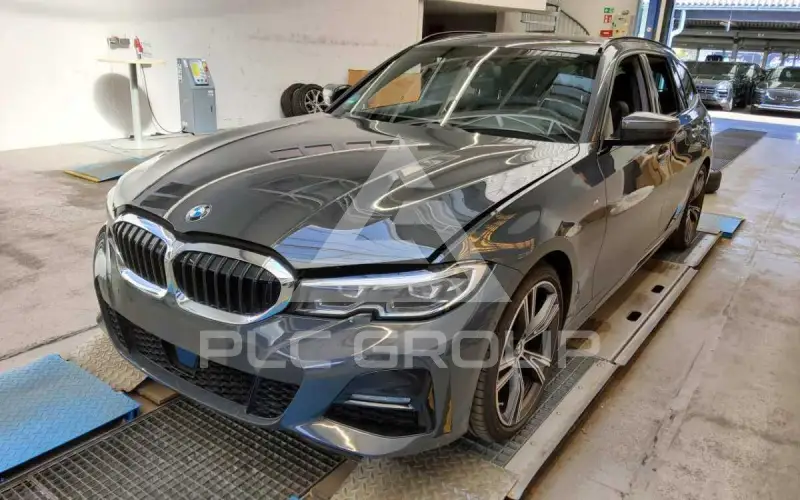 2022 BMW 320