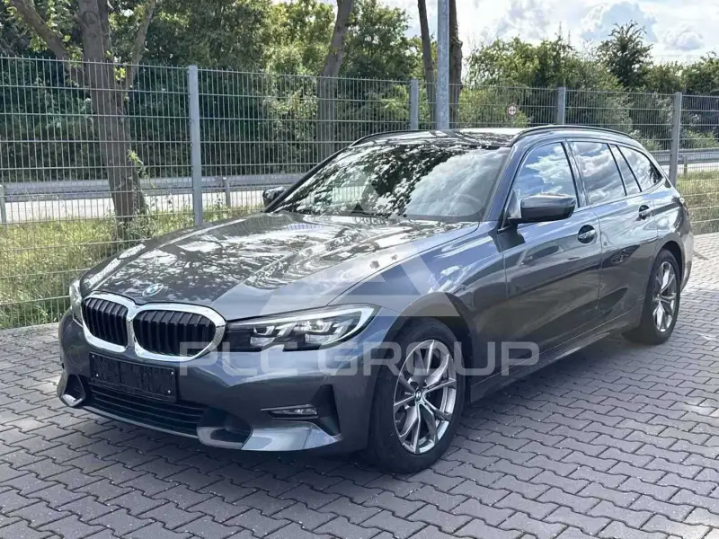 2022 BMW 320