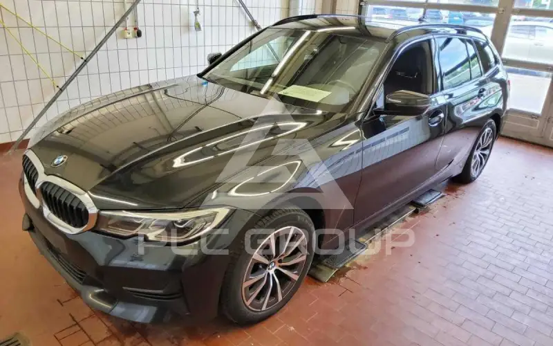 2022 BMW 320