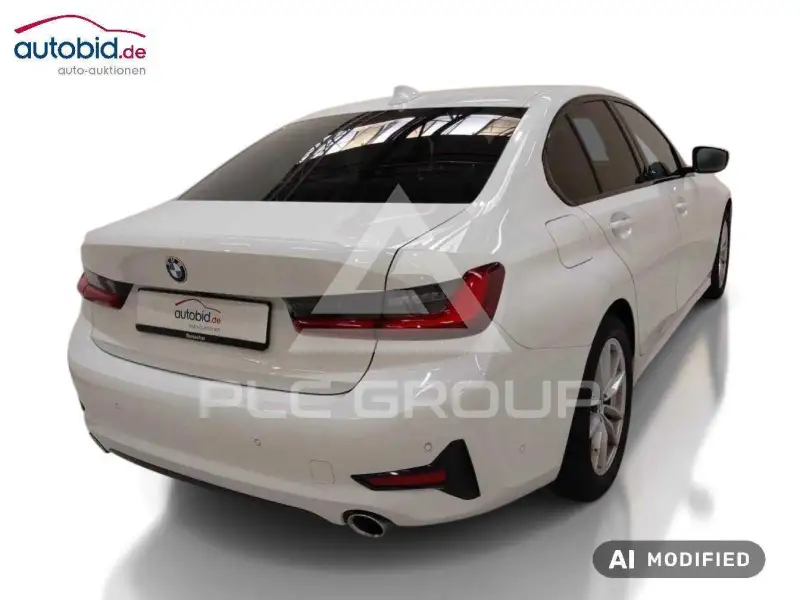 2022 BMW 320