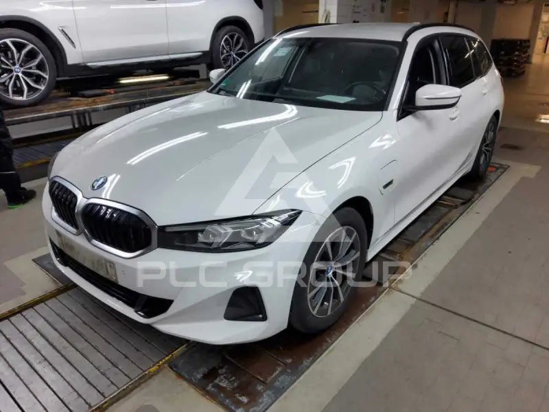 2022 BMW 320