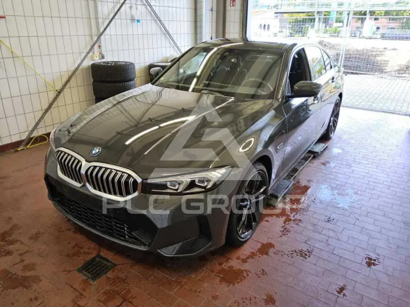 2022 BMW 330