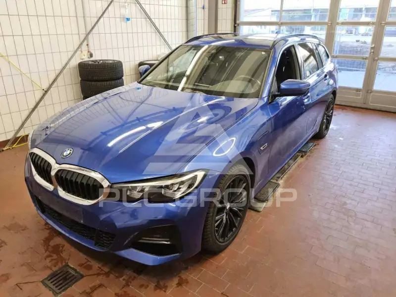 2022 BMW 330