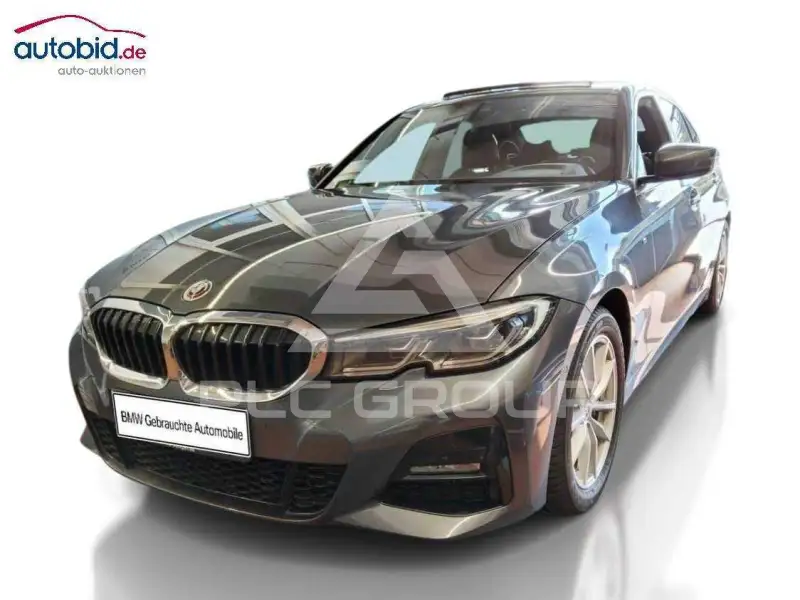 2022 BMW 330