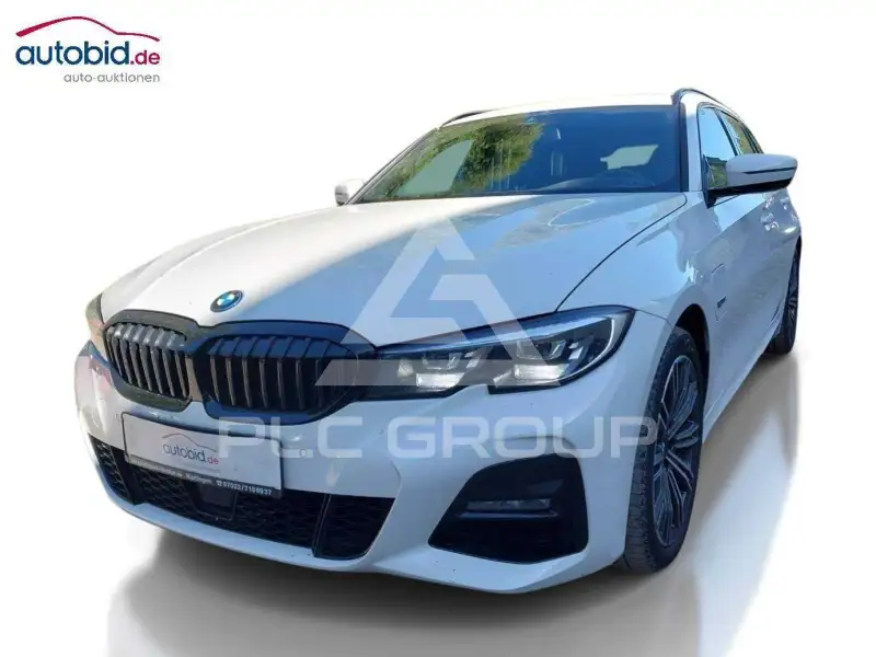 2022 BMW 330