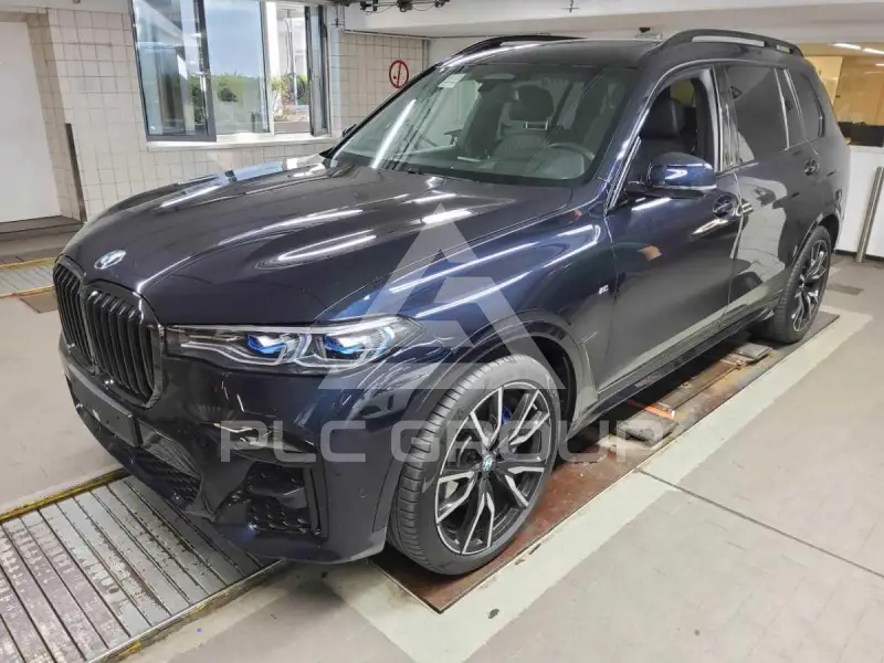 2022 BMW X7