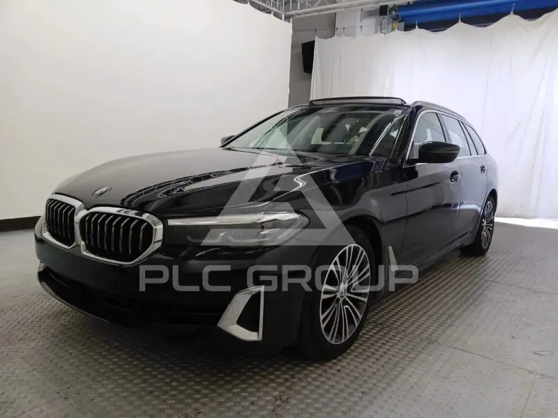 2022 BMW 520