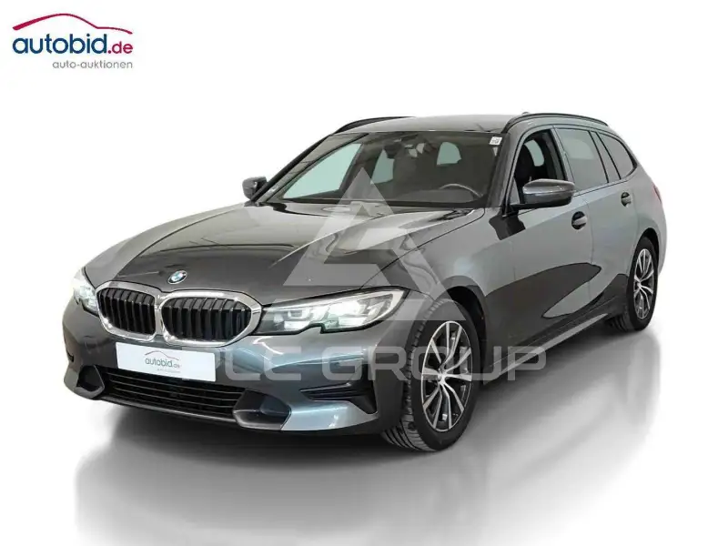 2022 BMW 318