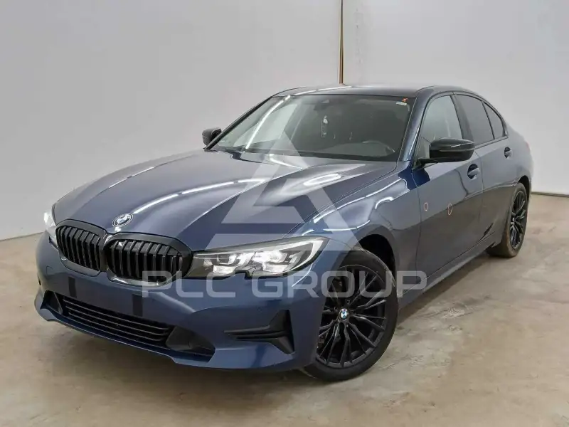 2022 BMW 318