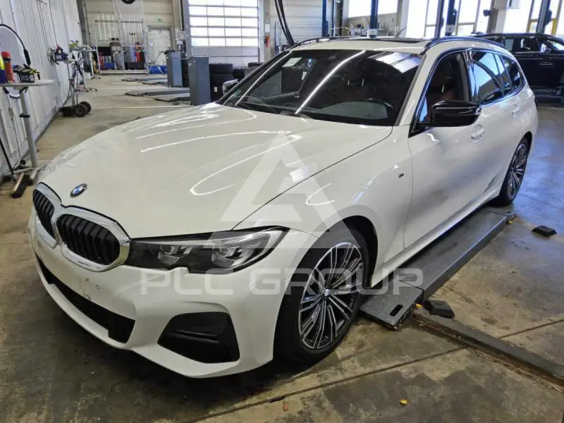 2022 BMW 318