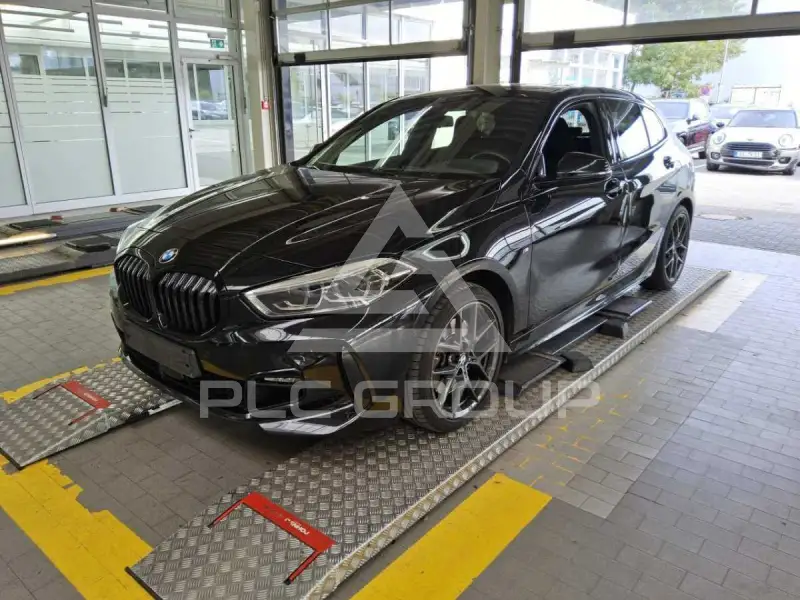 2022 BMW 120