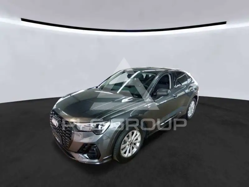 2022 Audi Q3