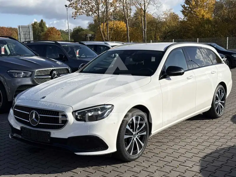 2022 Mercedes Benz E 300
