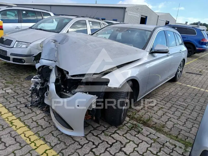 2022 Mercedes Benz E 220